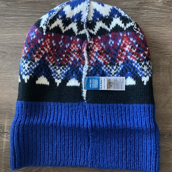 BUNDLE: Old Navy Unisex Fair Isle Beanie & Scarf Bundle - Picture 11 of 17